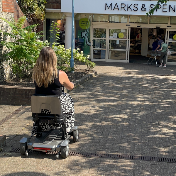 AXIS - 4-Wheel-Steer Folding Mobility Scooter