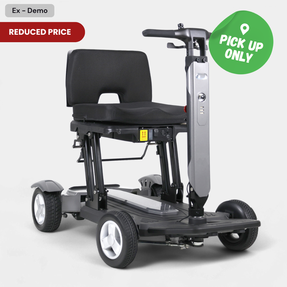 Collection Only - Ex-Demo - AXIS - 4-Wheel-Steer Folding Mobility Scooter